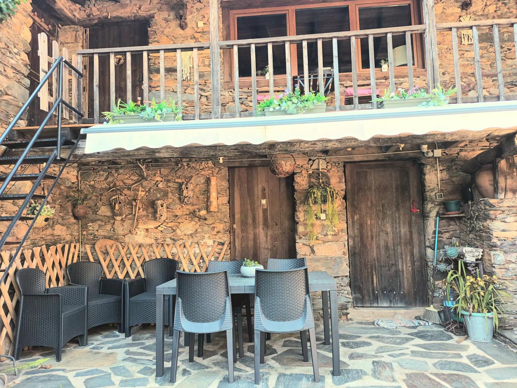 A Casa Da Natalia ξενώνας Cha de Alvares Εξωτερικό φωτογραφία